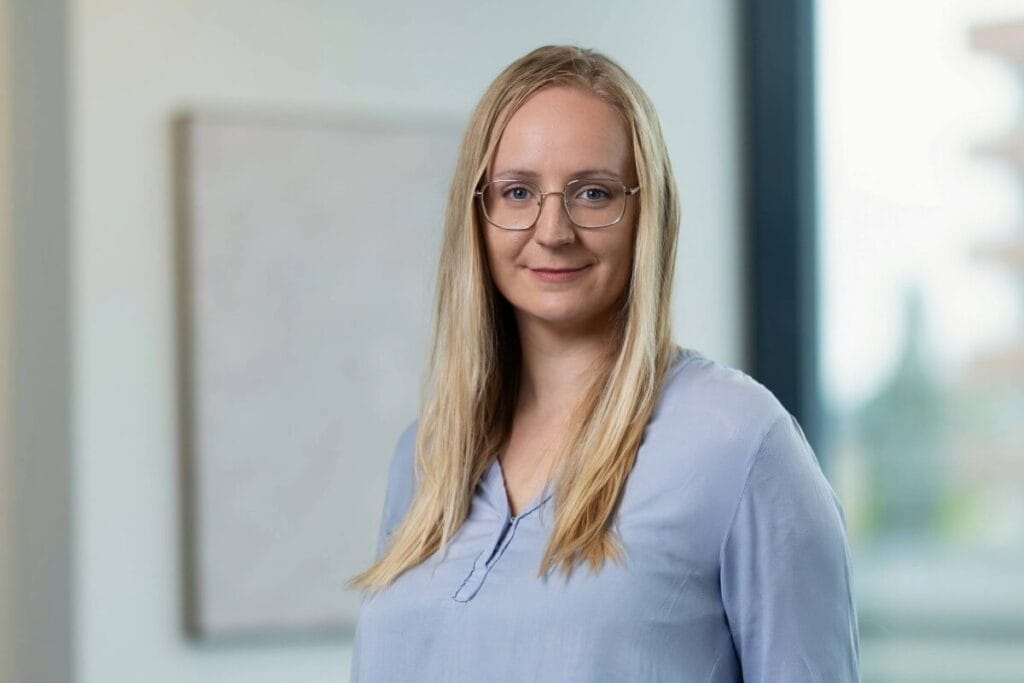 maria säwemark inför intervju om moms på p-platser